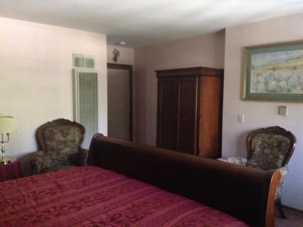 Switzerland Haus Bed And Breakfast Inn Big Bear Lake Room photo