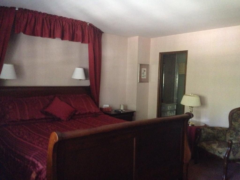 Switzerland Haus Bed And Breakfast Inn Big Bear Lake Room photo